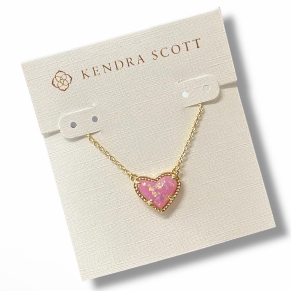 Kendra Scott Ari Heart Pendant Necklace Pink Bubblegum Stone 15-17” - NEW